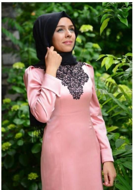 اطلالة مميزة لطلاتك وسهراتك