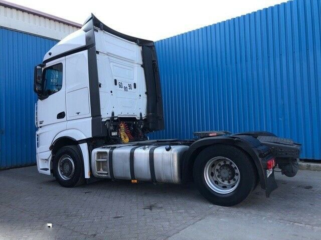 للبيع رأس شاحنة مرسيدس أكتروس موديل 2013 بحالة نادرة 260767713